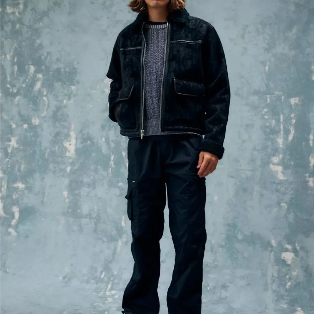 ‼️SOLD‼️ URBAN OUTFITTERS + Standard Cloth Faux Shearling Zip Jacket - Picture 2 of 5